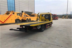 广水非事故拖车